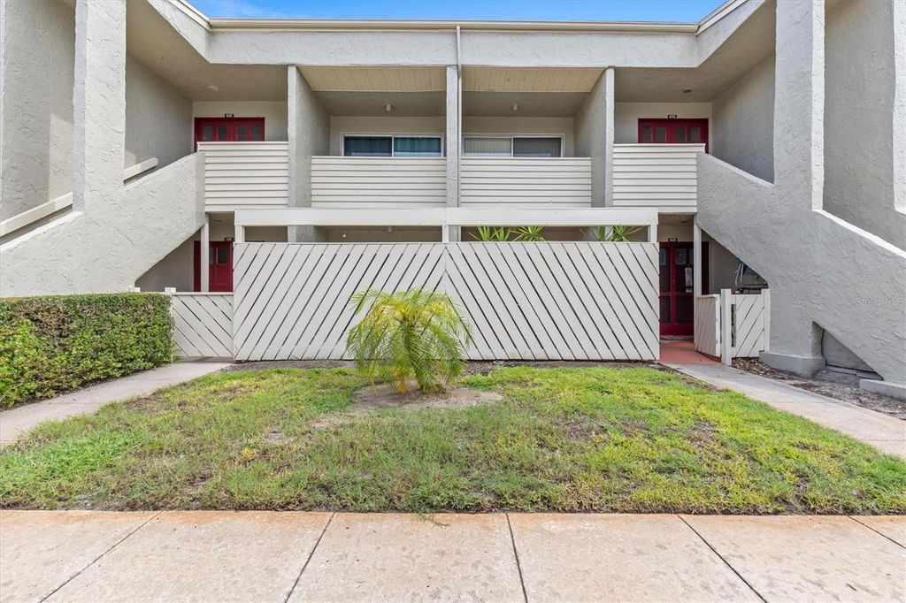 Photo of 630 Windrush Bay Drive #630, Tarpon Springs, FL 34689 (MLS # TB8403584)