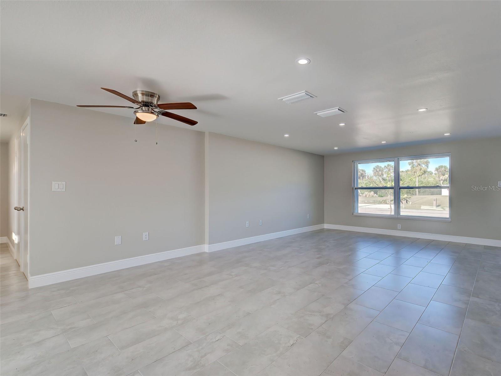 PORT CHARLOTTE SEC 037 - Residential Lease