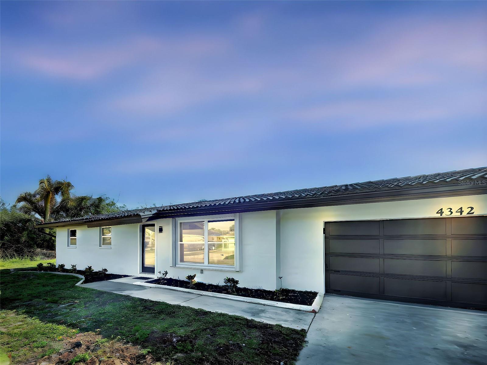 PORT CHARLOTTE SEC 037 - Residential Lease