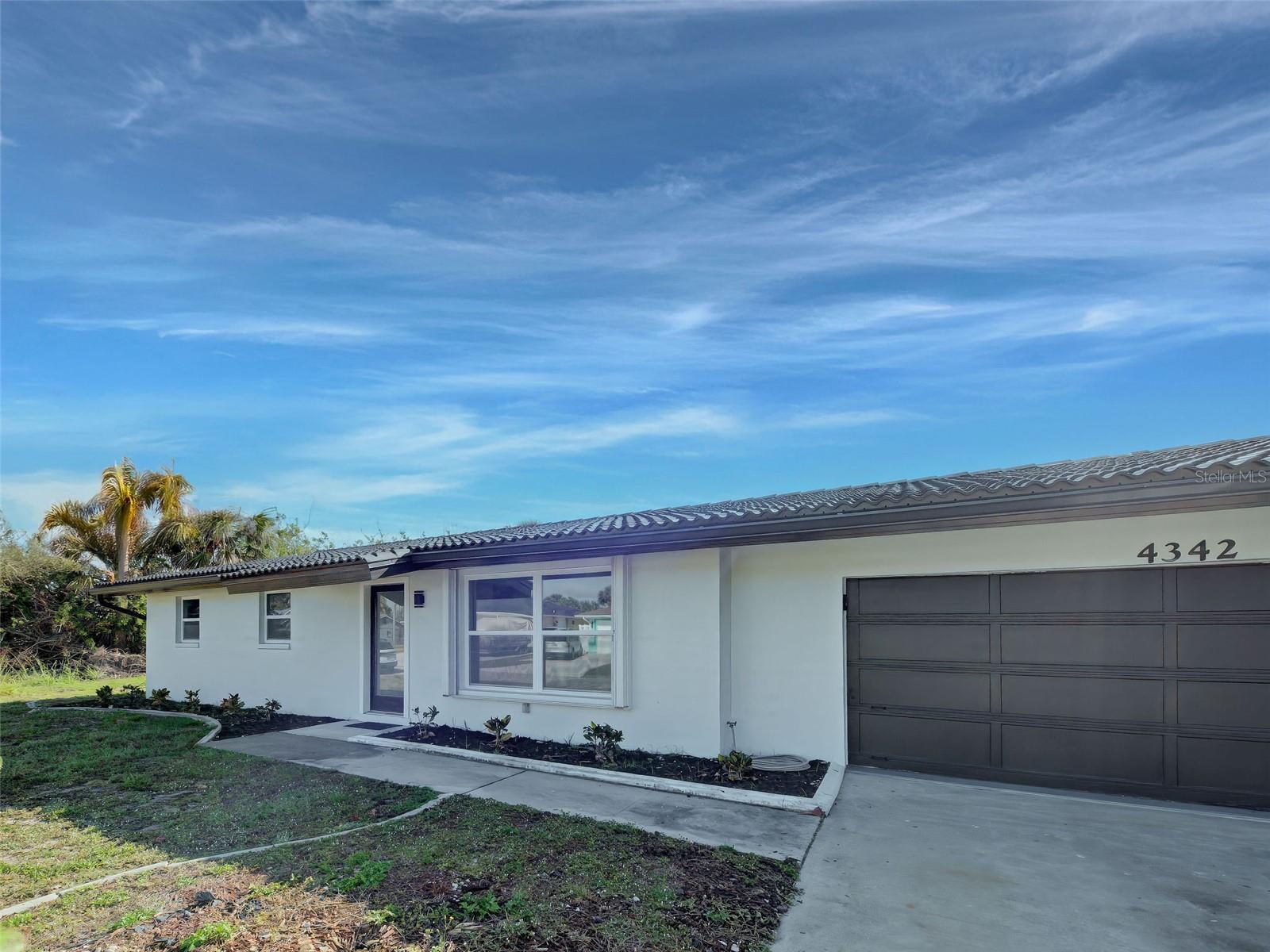 PORT CHARLOTTE SEC 037 - Residential Lease