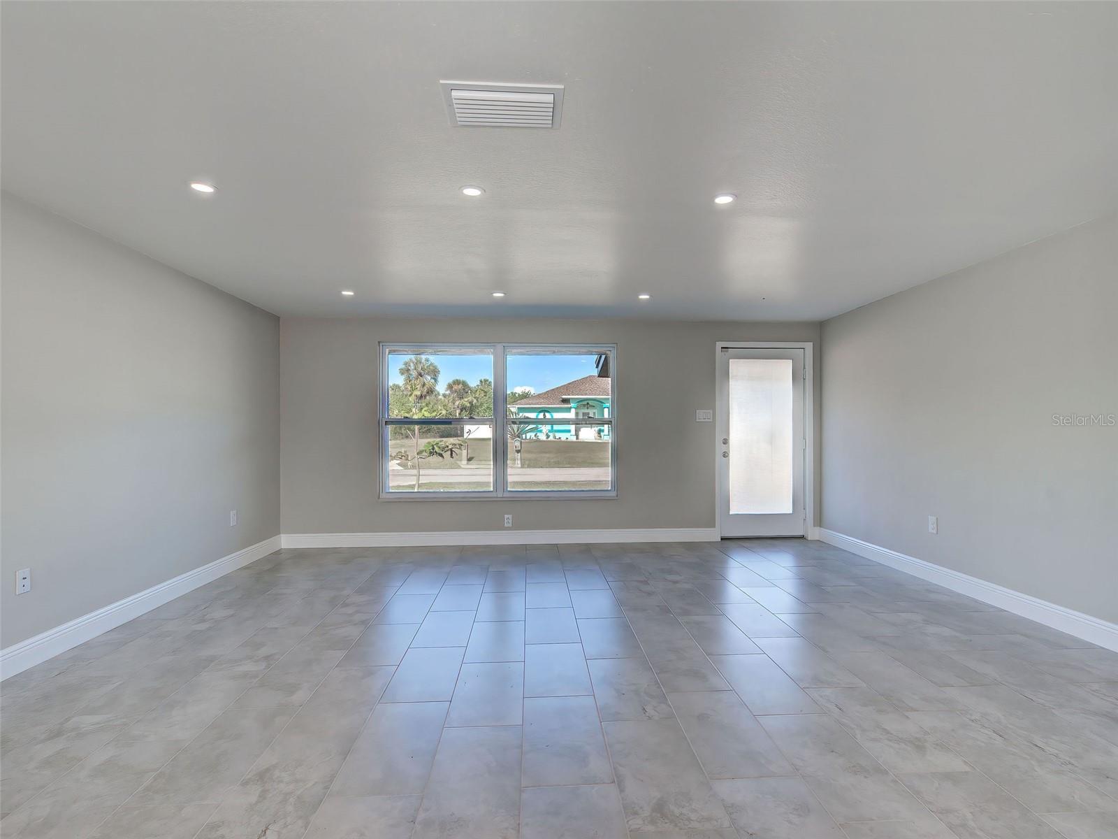 PORT CHARLOTTE SEC 037 - Residential Lease