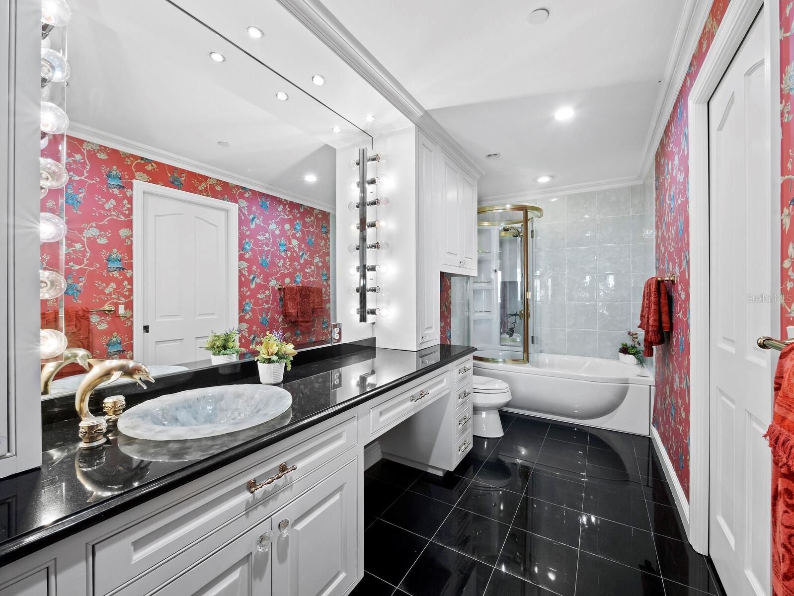 T J OXFORD - Residential