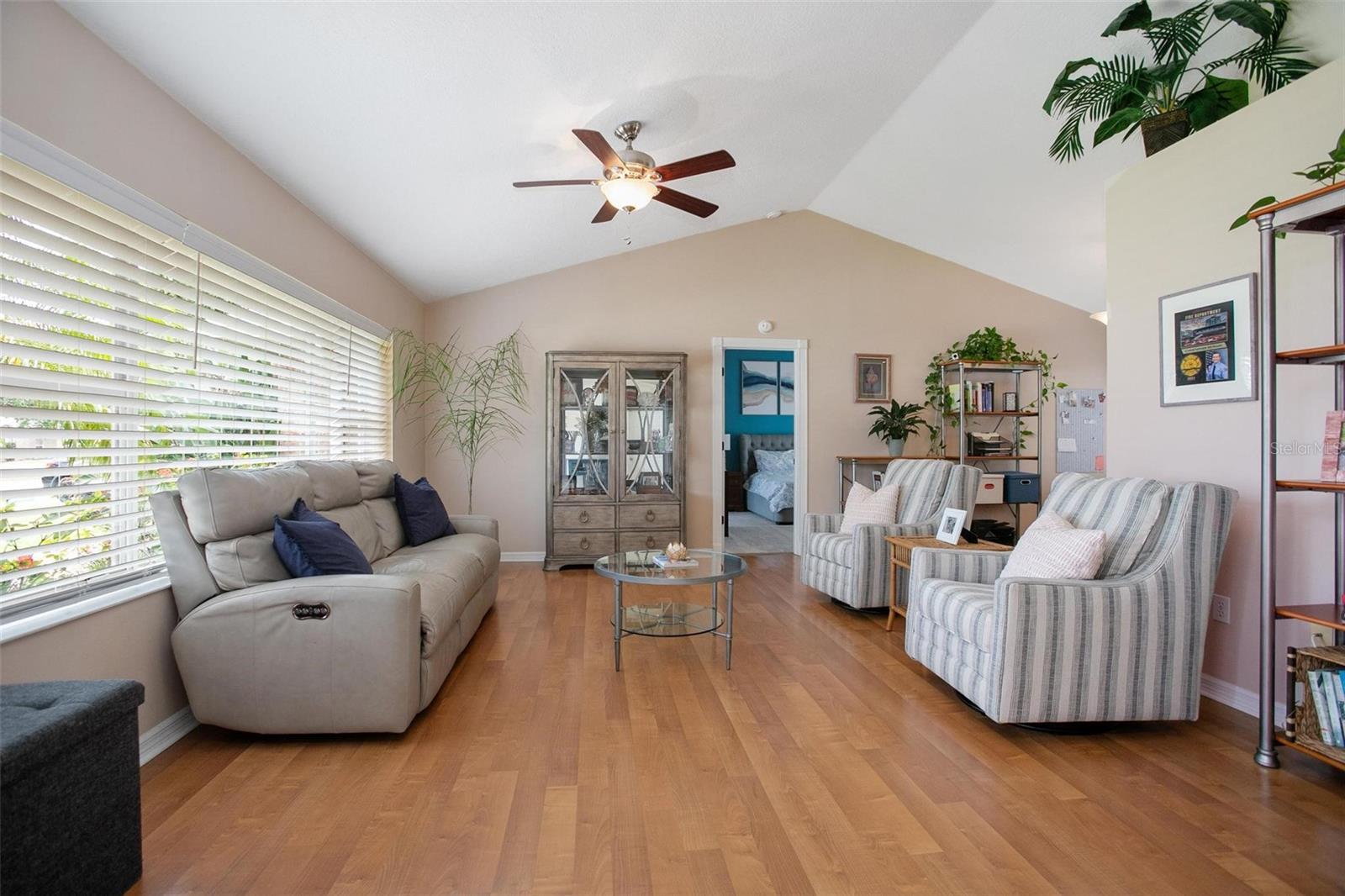 5776 WHITE ACRES LANE