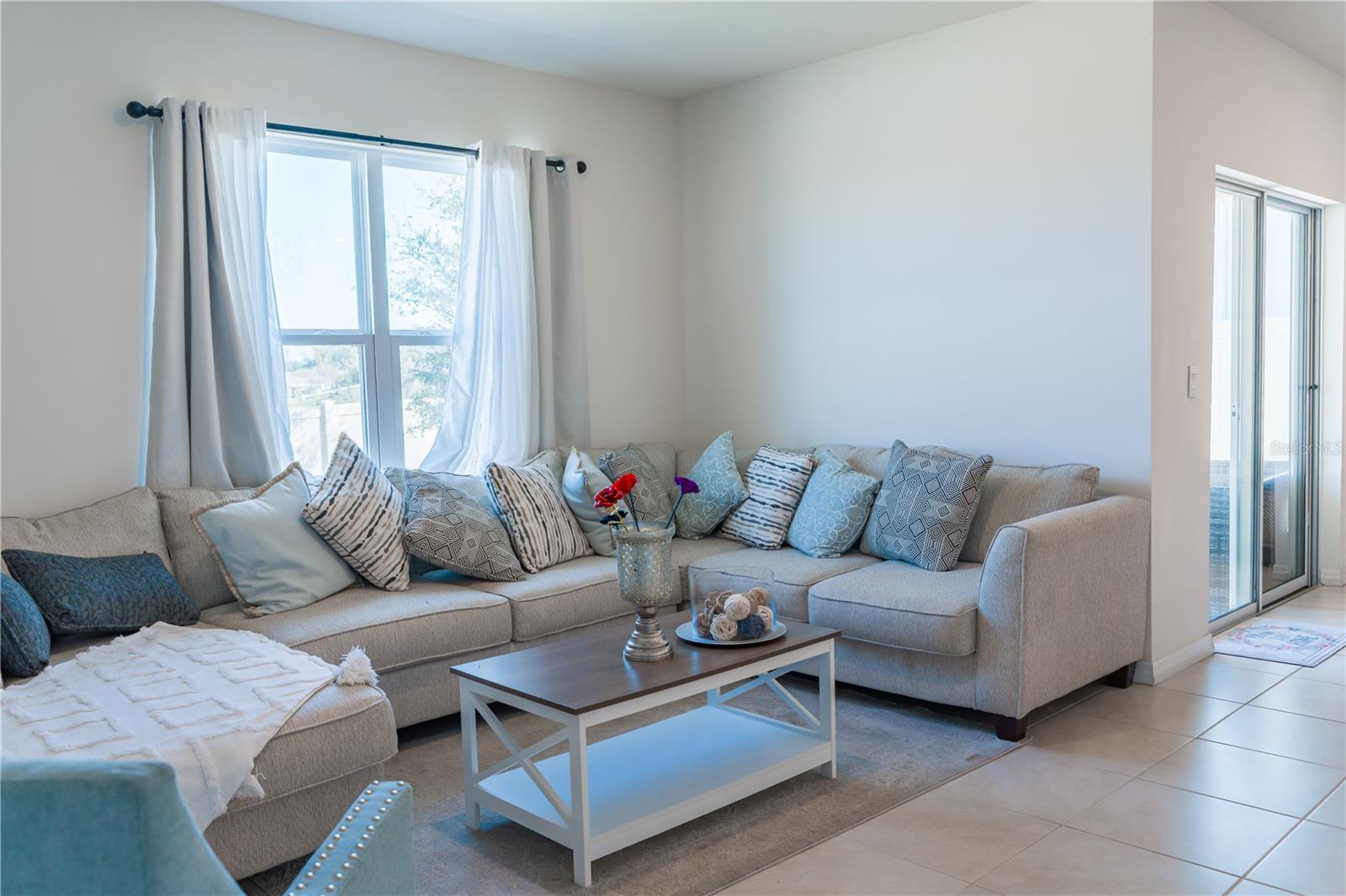 HAMMOCK RESERVE PH 1 - Residential