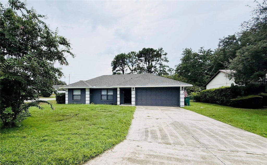 Photo of 2510 Cherry Blossom Court, Eustis, FL 32726 (MLS # O6439081)