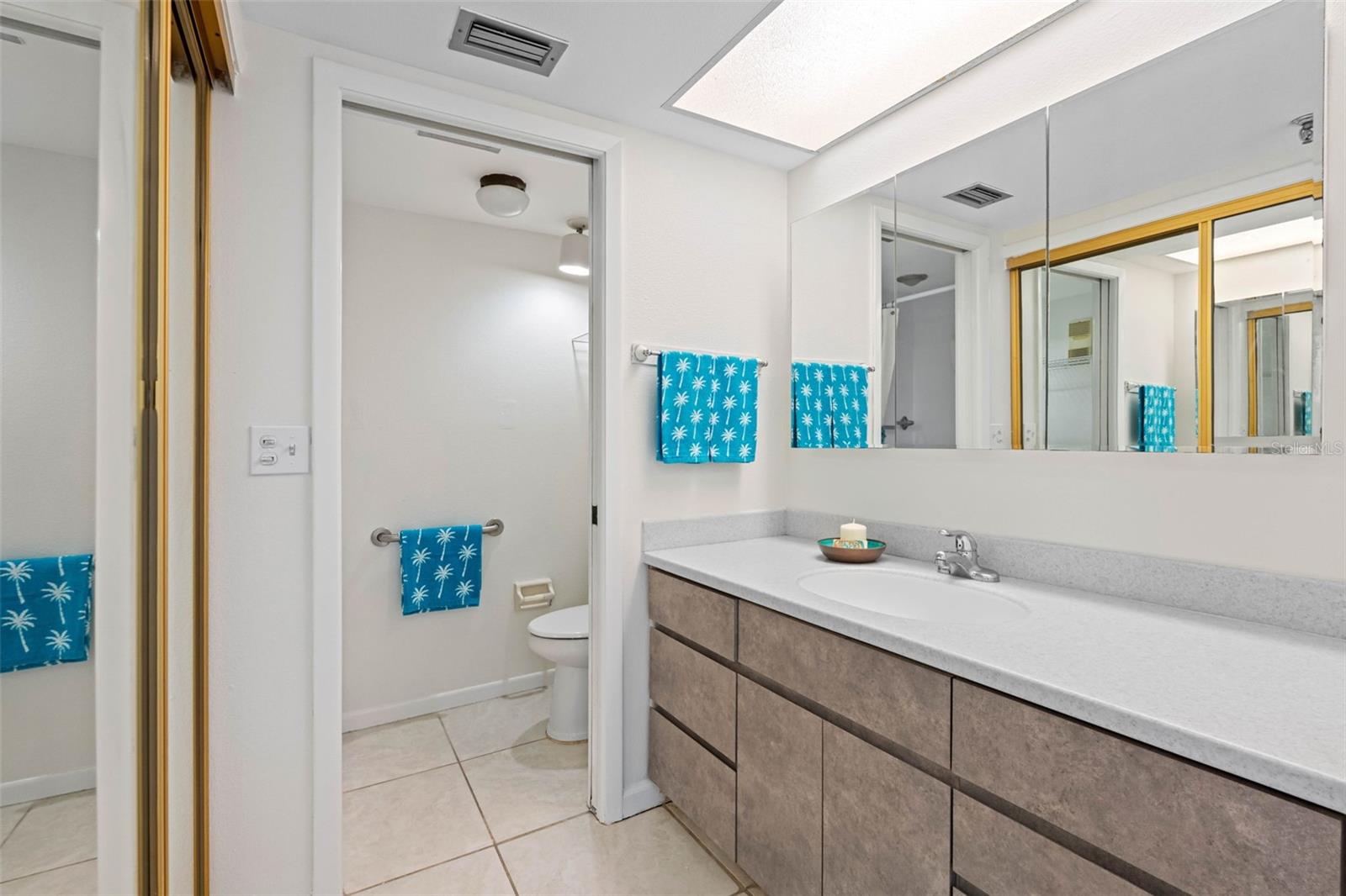 VISTA BAY CONDO I PH I - Residential