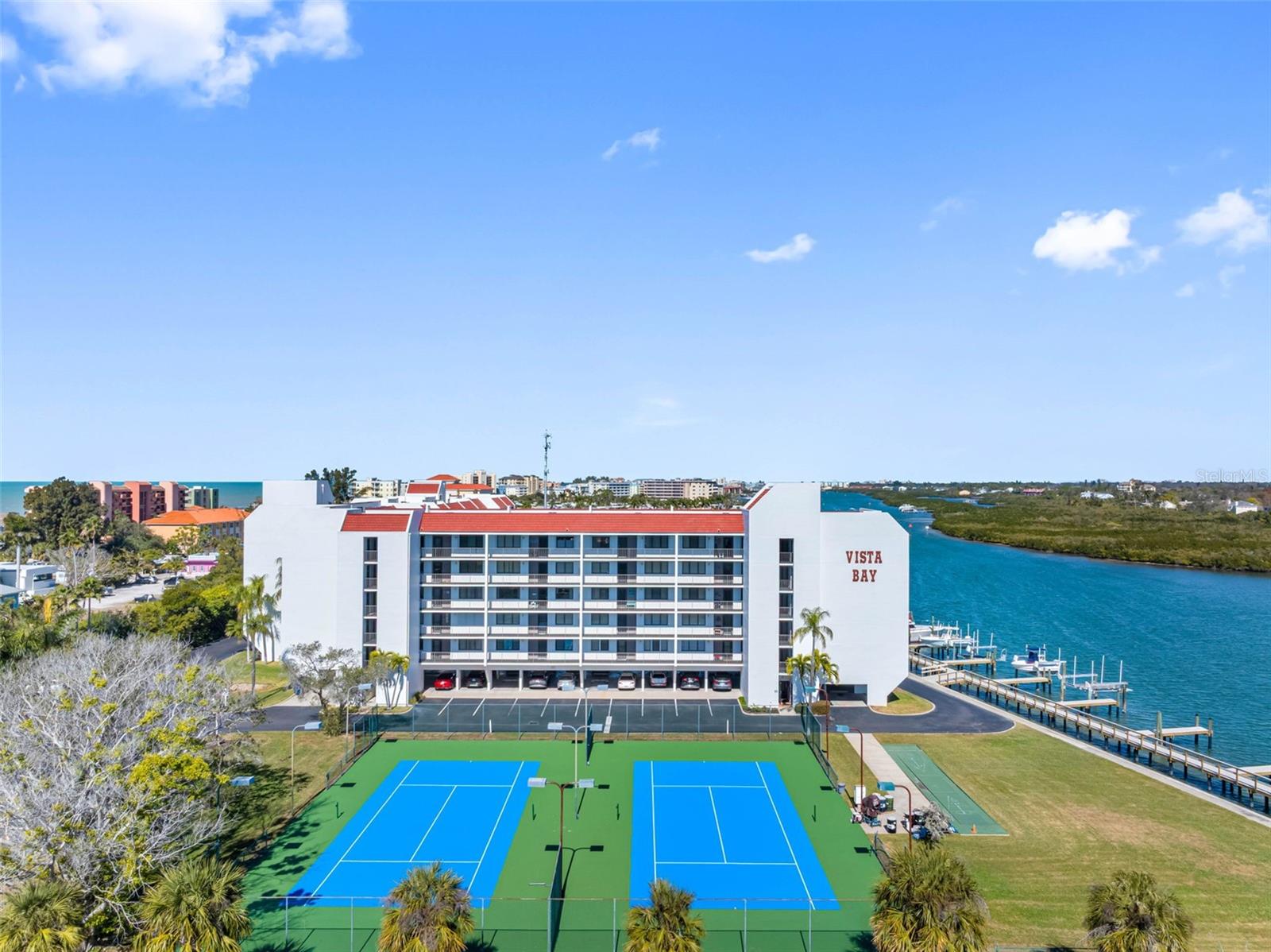 VISTA BAY CONDO I PH I - Residential