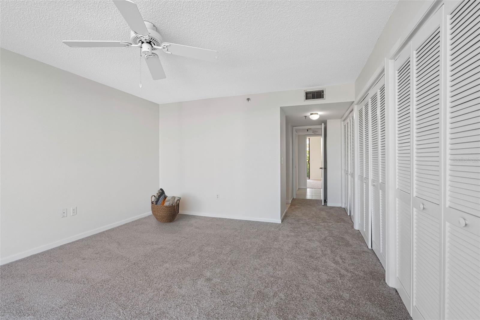 VISTA BAY CONDO I PH I - Residential