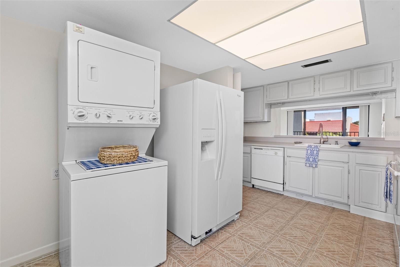 VISTA BAY CONDO I PH I - Residential