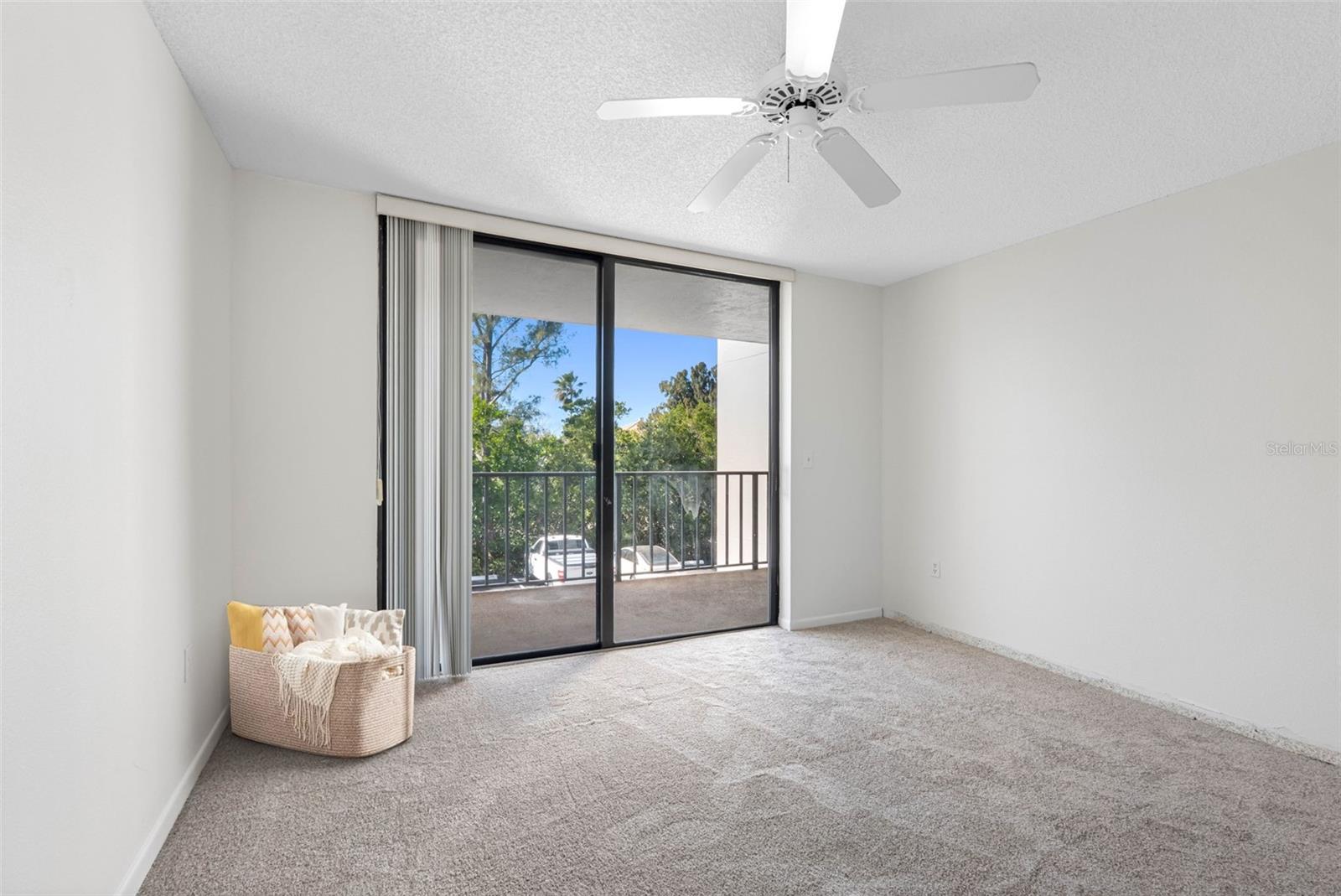 VISTA BAY CONDO I PH I - Residential