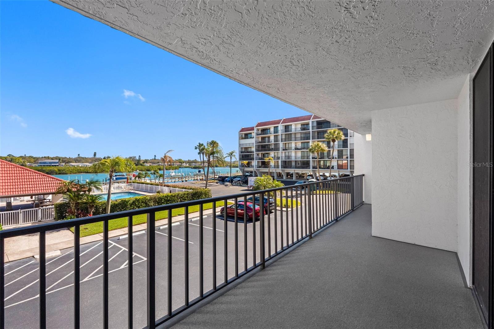 VISTA BAY CONDO I PH I - Residential