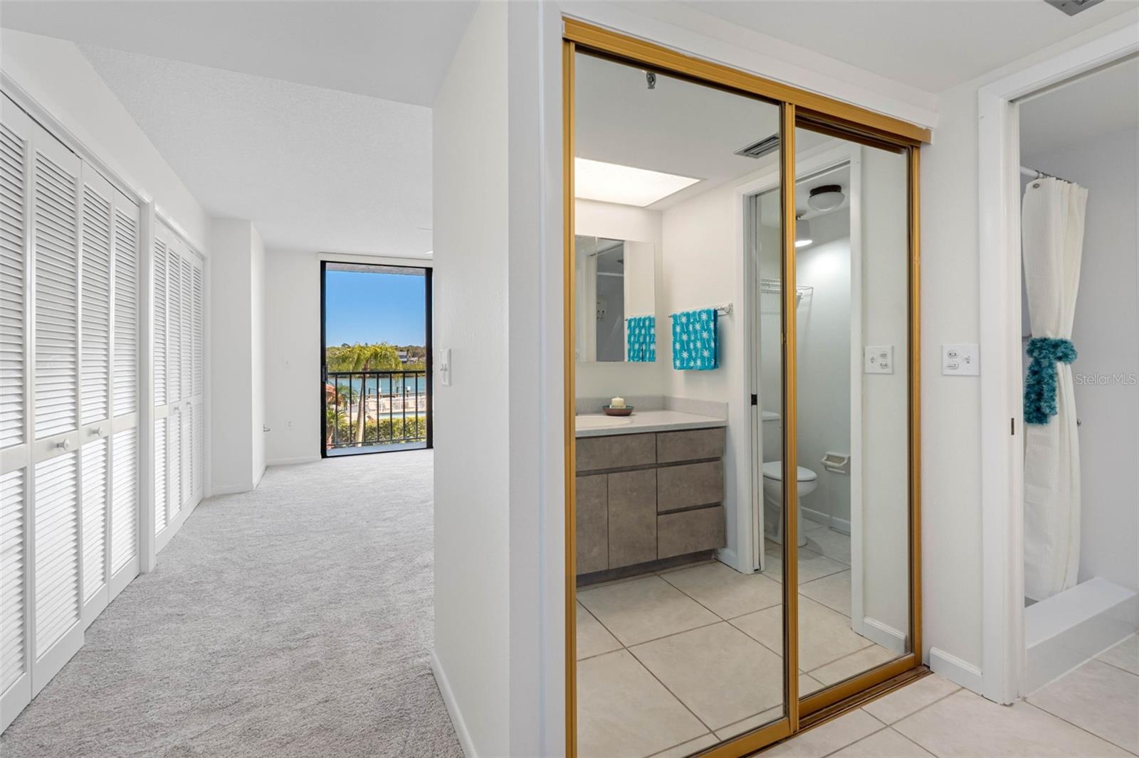 VISTA BAY CONDO I PH I - Residential