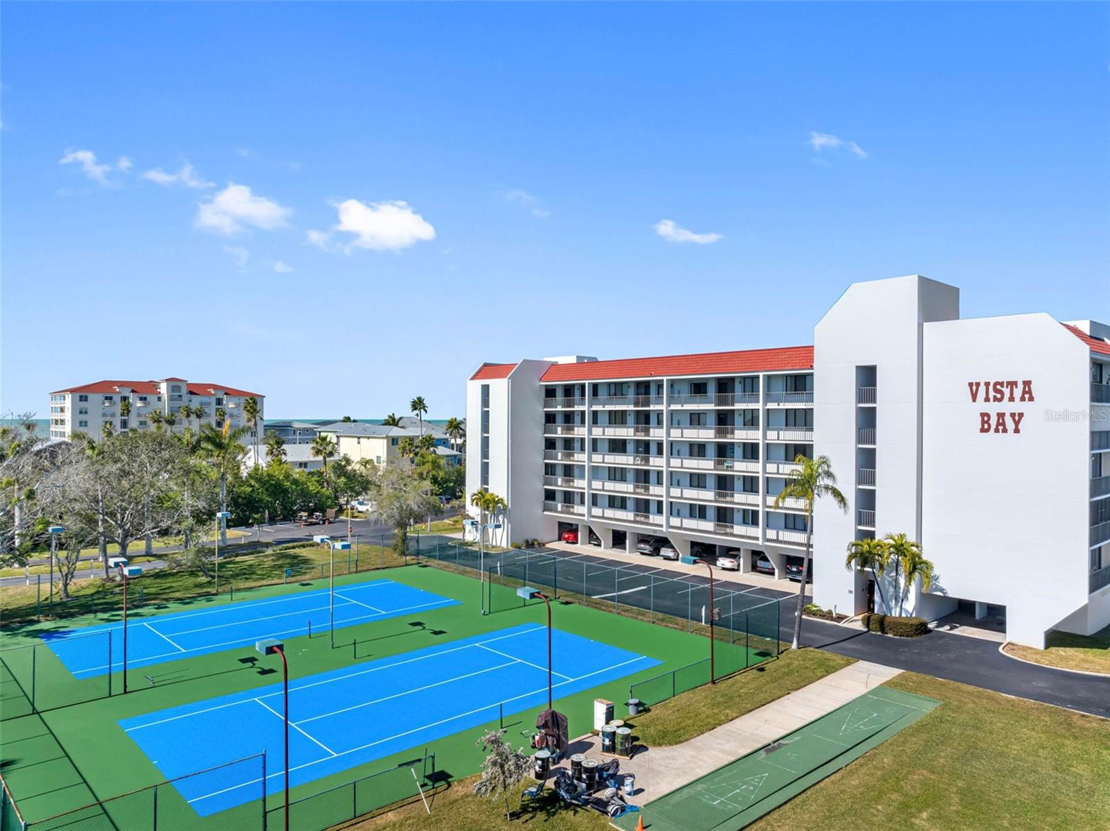 VISTA BAY CONDO I PH I - Residential