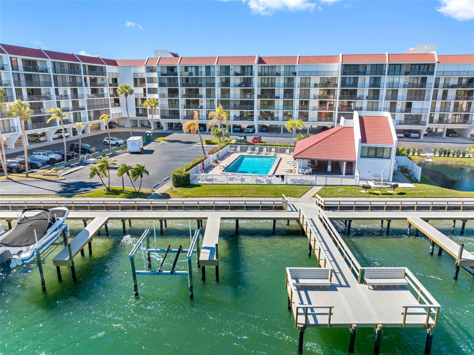 VISTA BAY CONDO I PH I - Residential