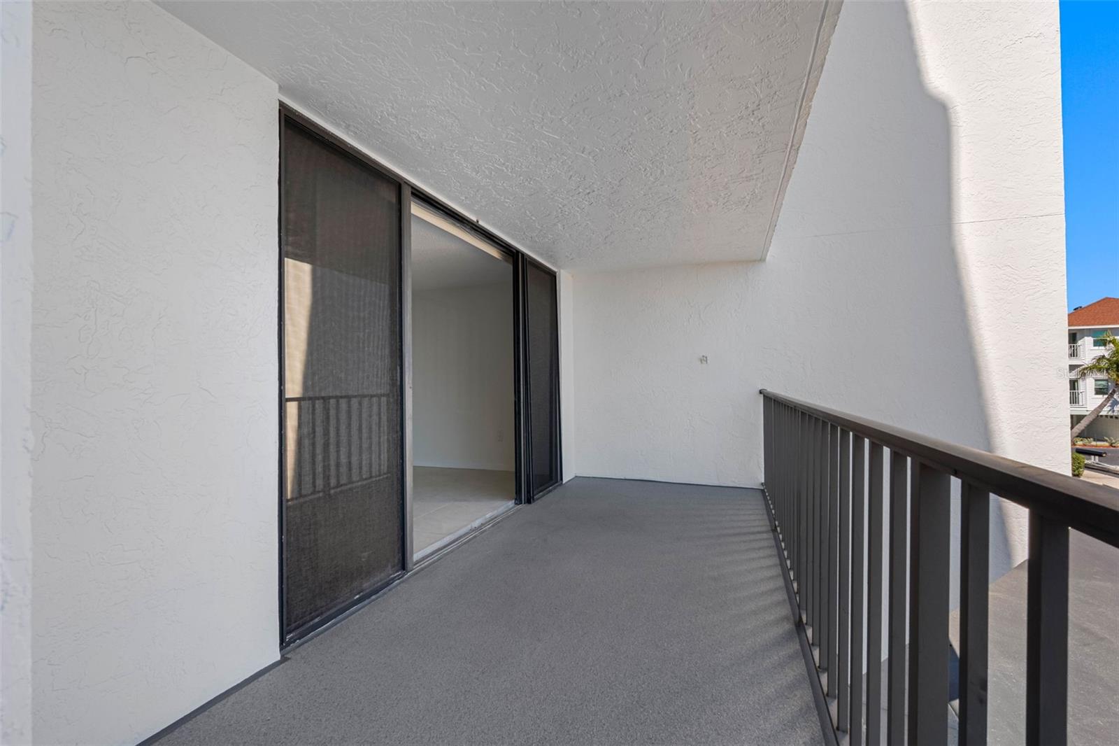 VISTA BAY CONDO I PH I - Residential