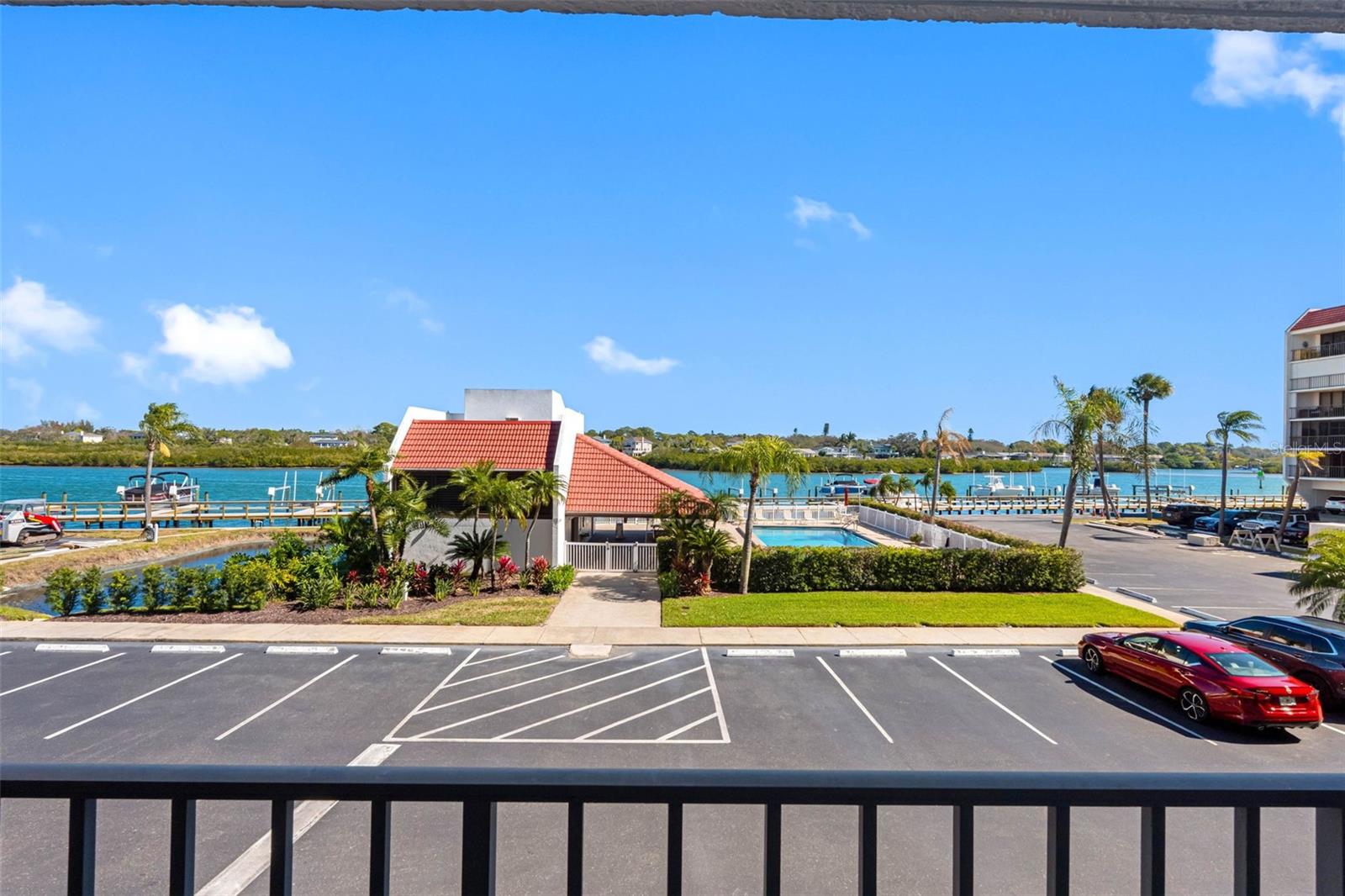 VISTA BAY CONDO I PH I - Residential