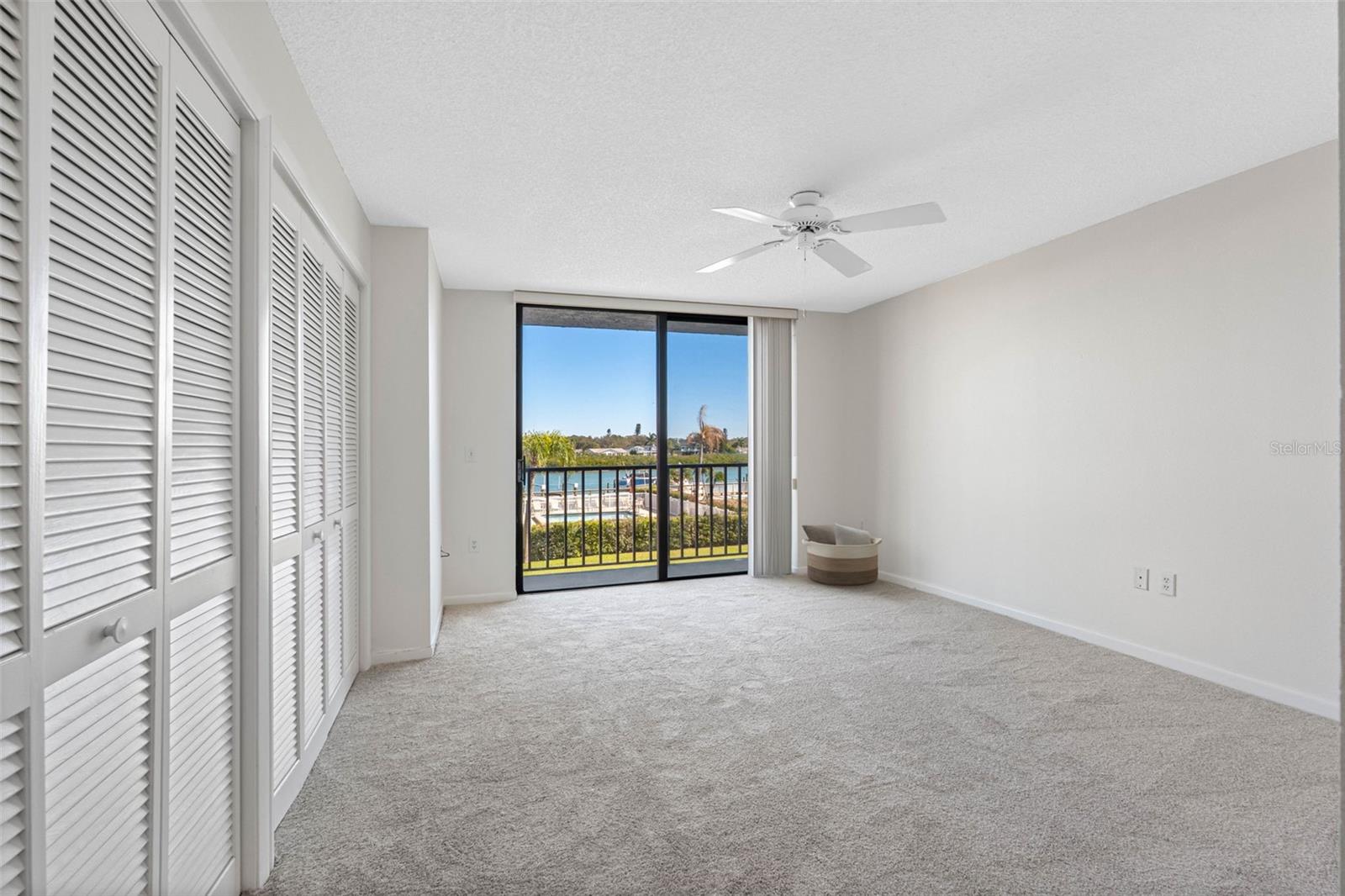 VISTA BAY CONDO I PH I - Residential