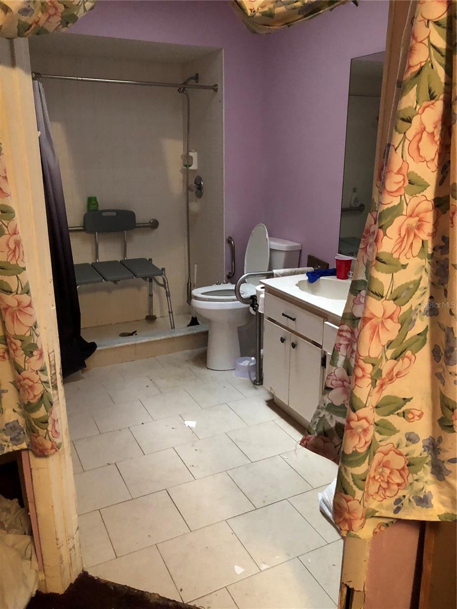 WHISP OAKS ESTATE PH 4-M - Residential