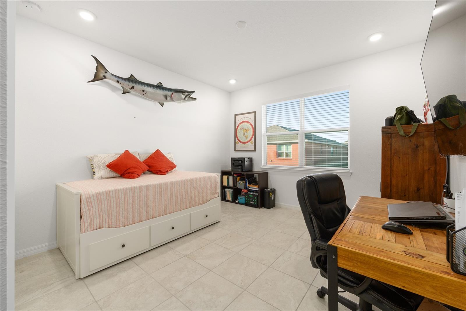 CALESA TOWNSHIP ROAN HILLS - Residential