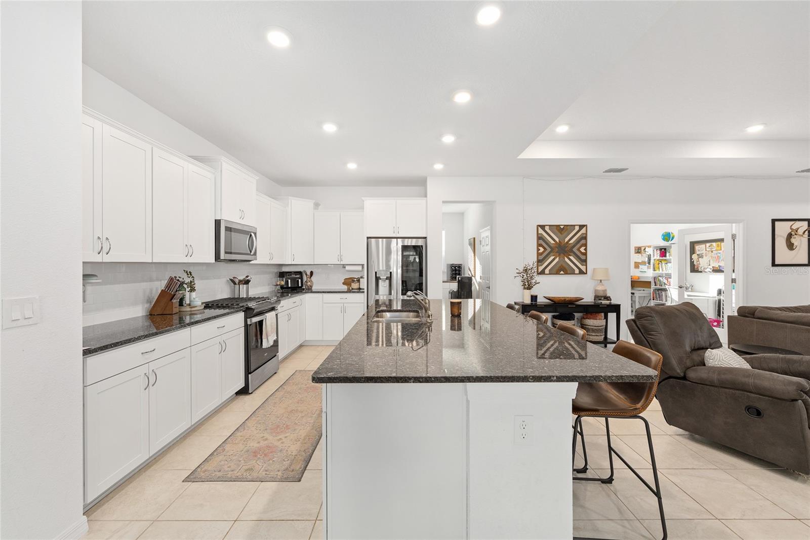 CALESA TOWNSHIP ROAN HILLS - Residential