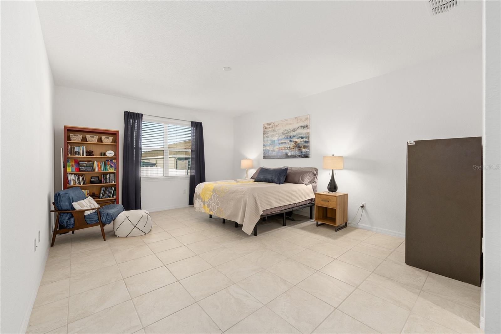 CALESA TOWNSHIP ROAN HILLS - Residential