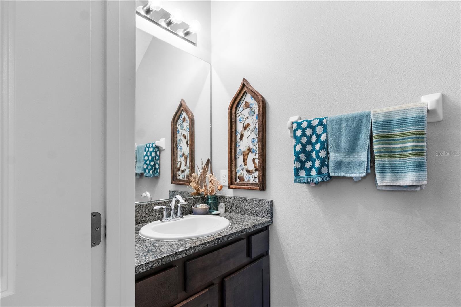 BAYTOWN SQUARE - Residential