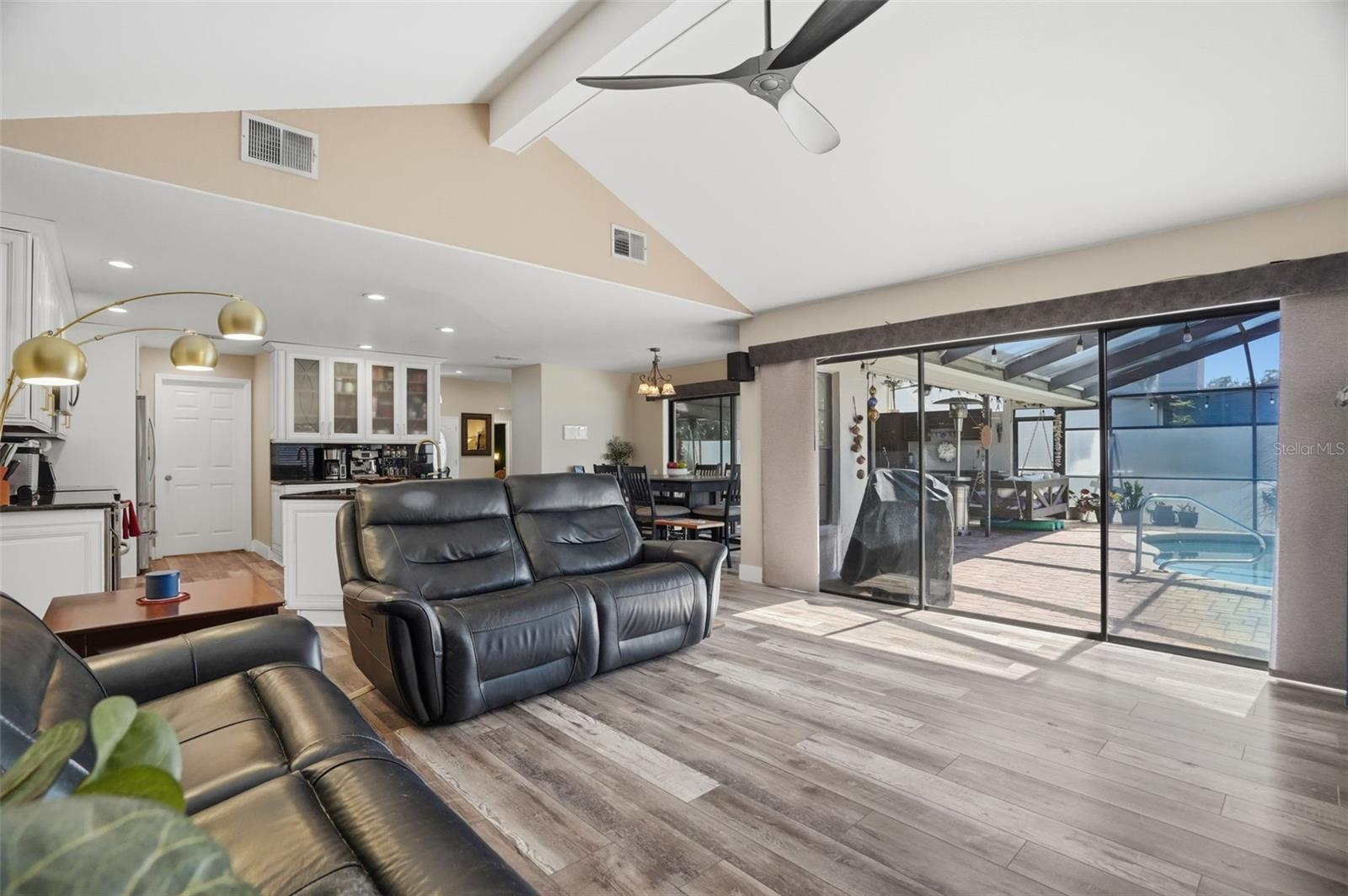 BERKLEY WOODS - Residential