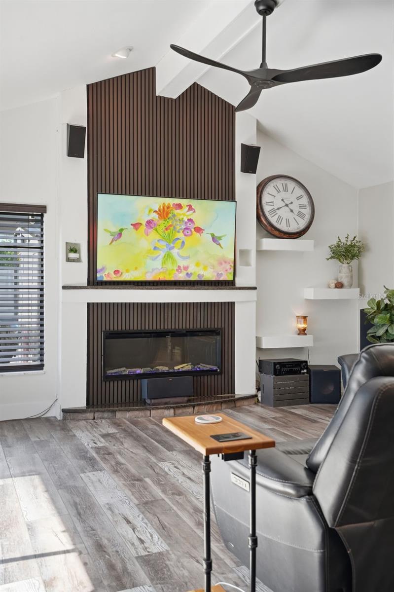 BERKLEY WOODS - Residential
