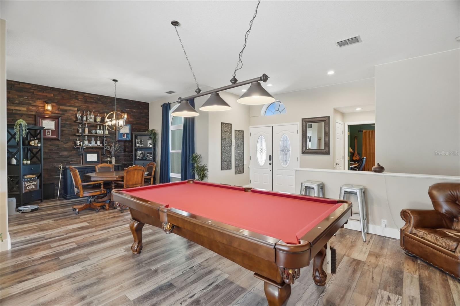 BERKLEY WOODS - Residential