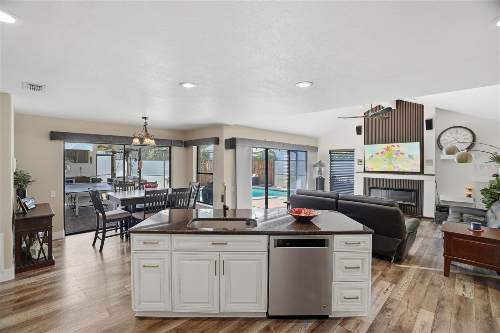 BERKLEY WOODS - Residential