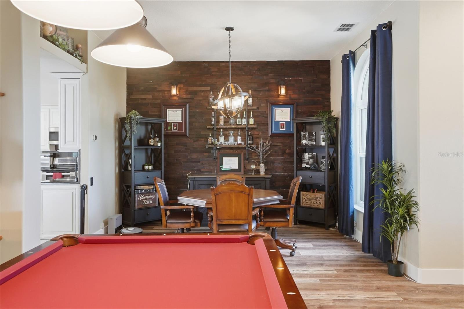 BERKLEY WOODS - Residential