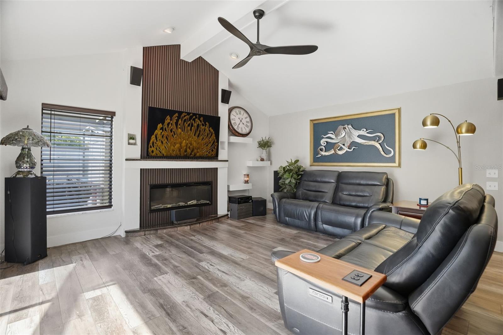 BERKLEY WOODS - Residential