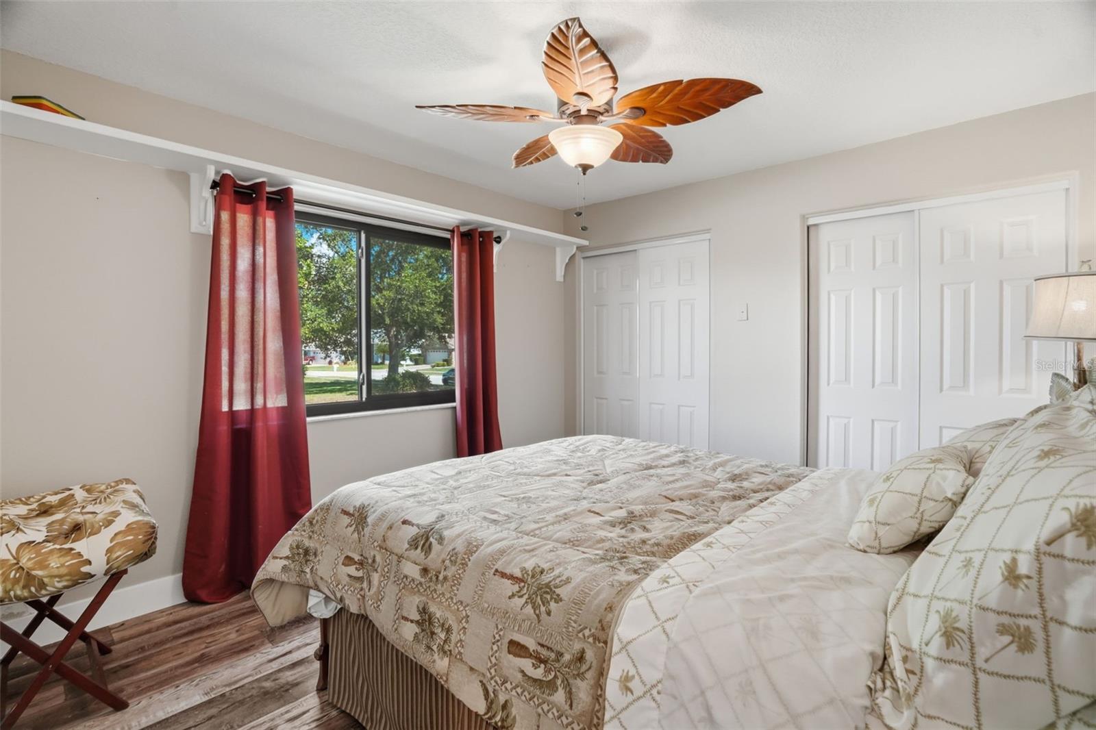 BERKLEY WOODS - Residential