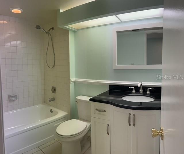 OAKS OF NORTHWOOD CONDO - Residential