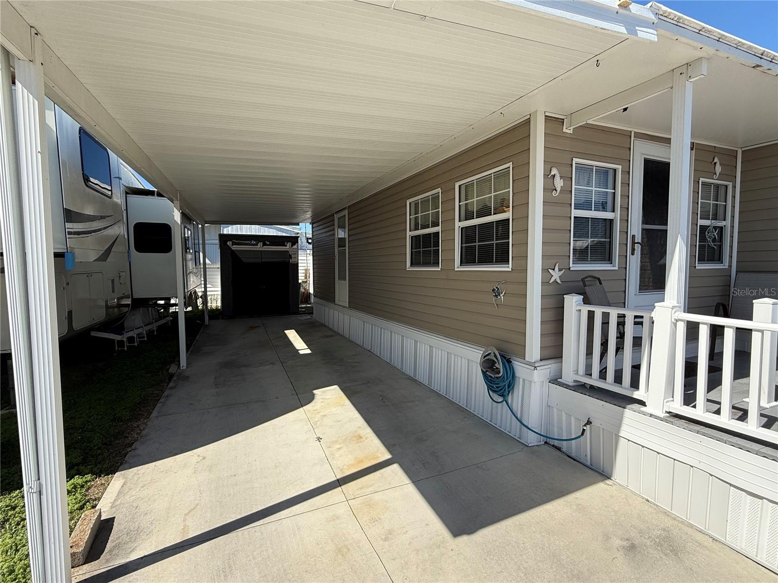 HOLIDAY TRAVEL PARK ENGLEWOOD - Residential