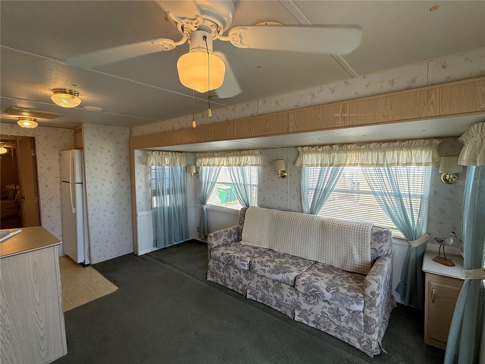 1475 FLAMINGO DRIVE 229