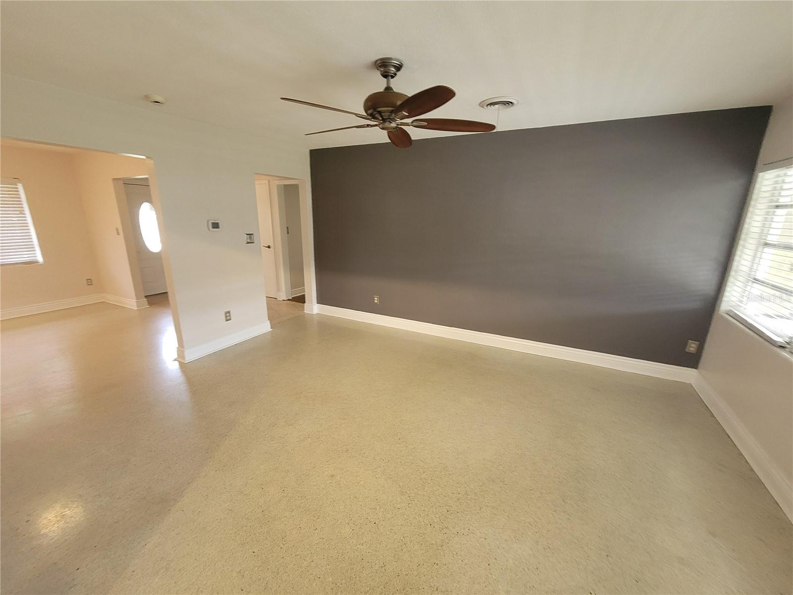 LAKEWOOD SHORES 1ST ADD - Residential Lease