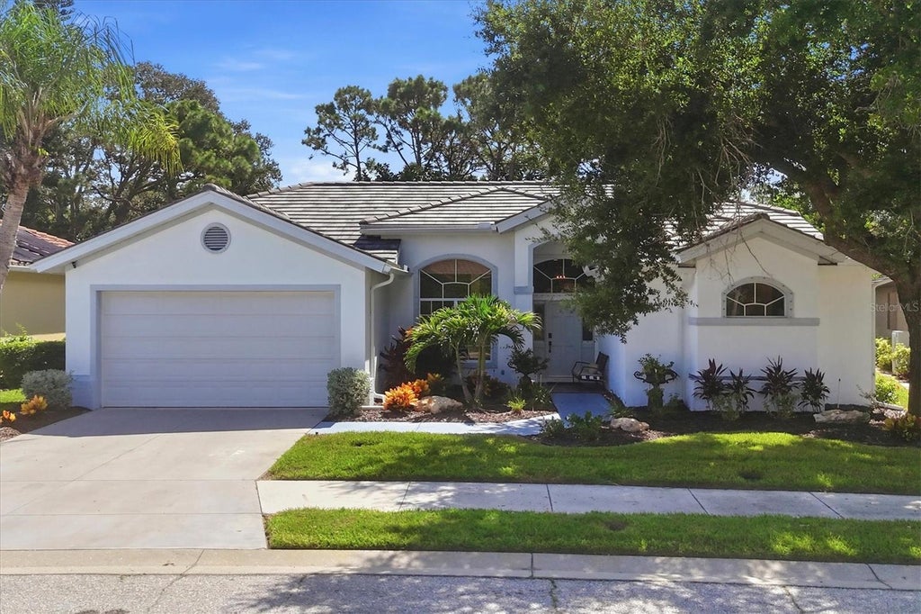 Photo of 8857 Havenridge Drive, Sarasota, FL 34238 (MLS # A4705393)