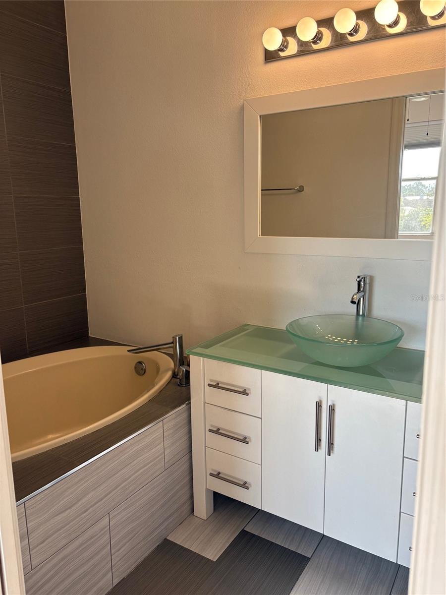 PARKSTONE - Residential Lease