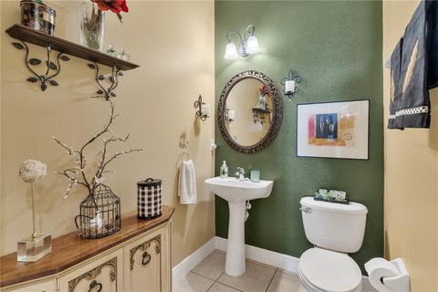 Tiny photo for 38712 Oak Place Court, Lady Lake, FL 32159 (MLS # G5102107)