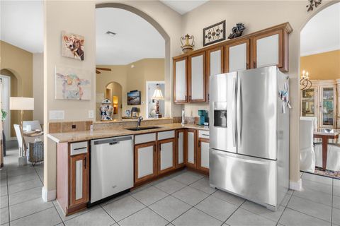 Tiny photo for 38712 Oak Place Court, Lady Lake, FL 32159 (MLS # G5102107)