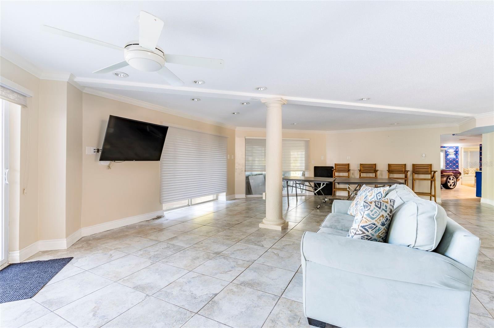 CARLTON ESTATES - Residential