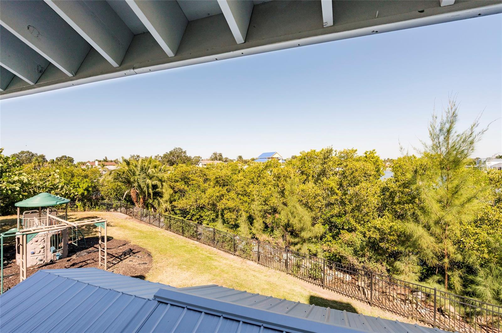 CARLTON ESTATES - Residential