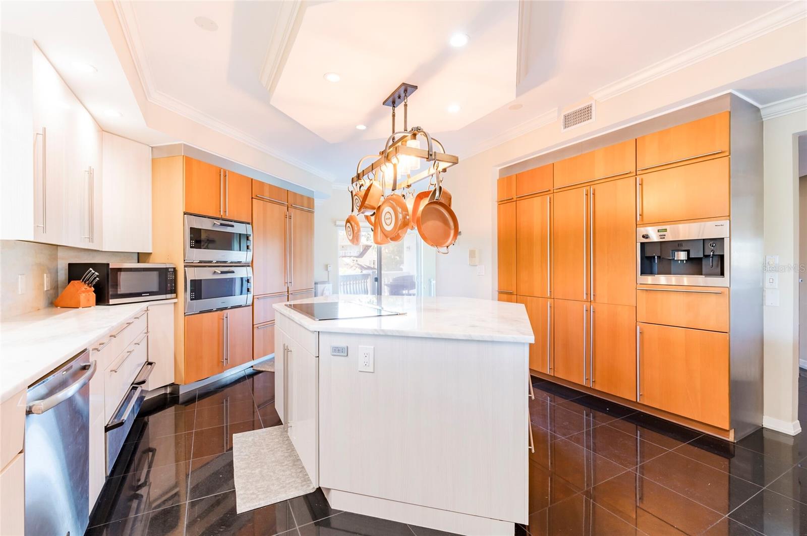 CARLTON ESTATES - Residential