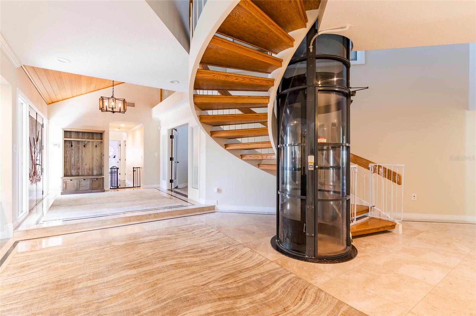 CARLTON ESTATES - Residential