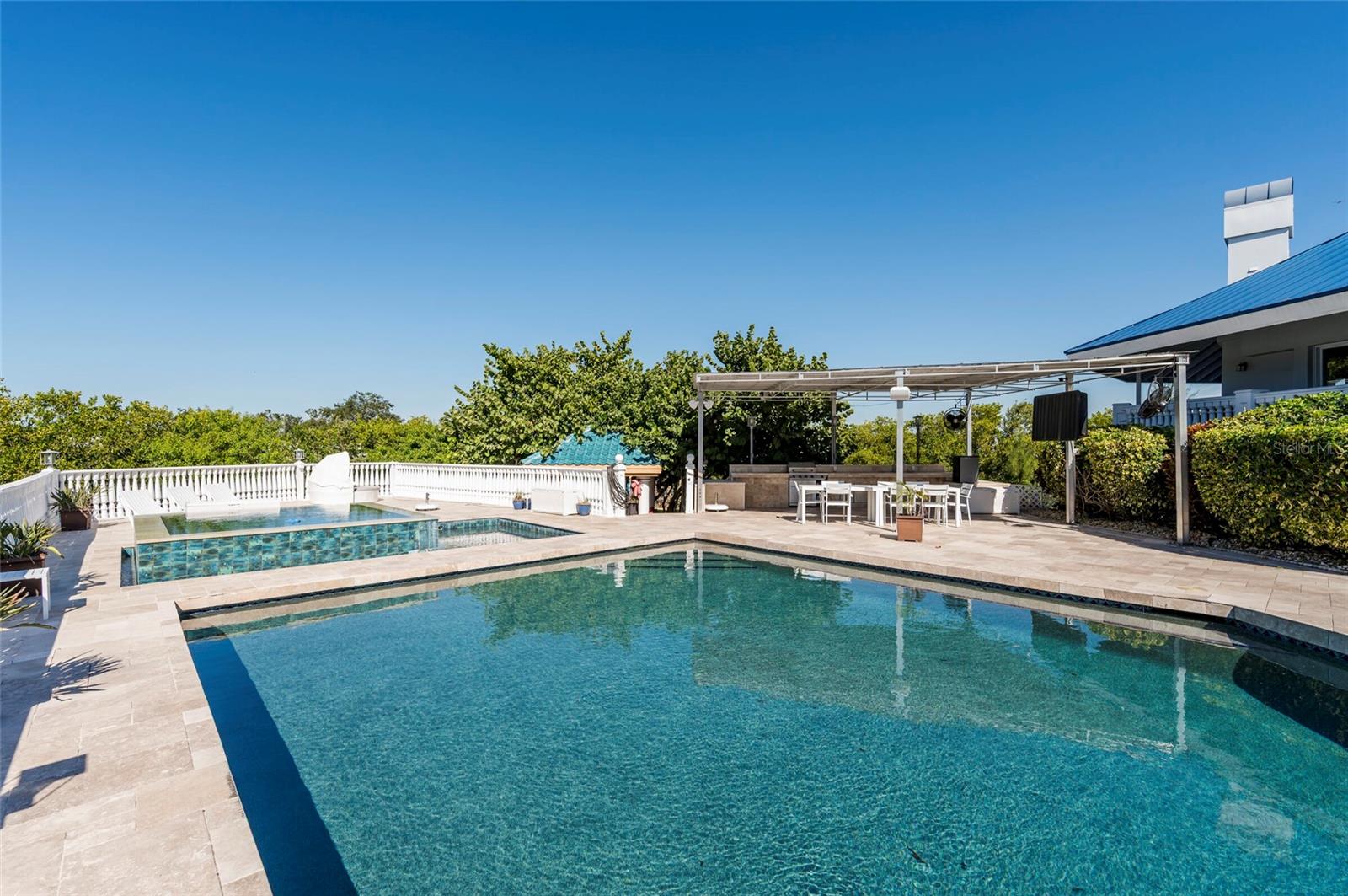 CARLTON ESTATES - Residential