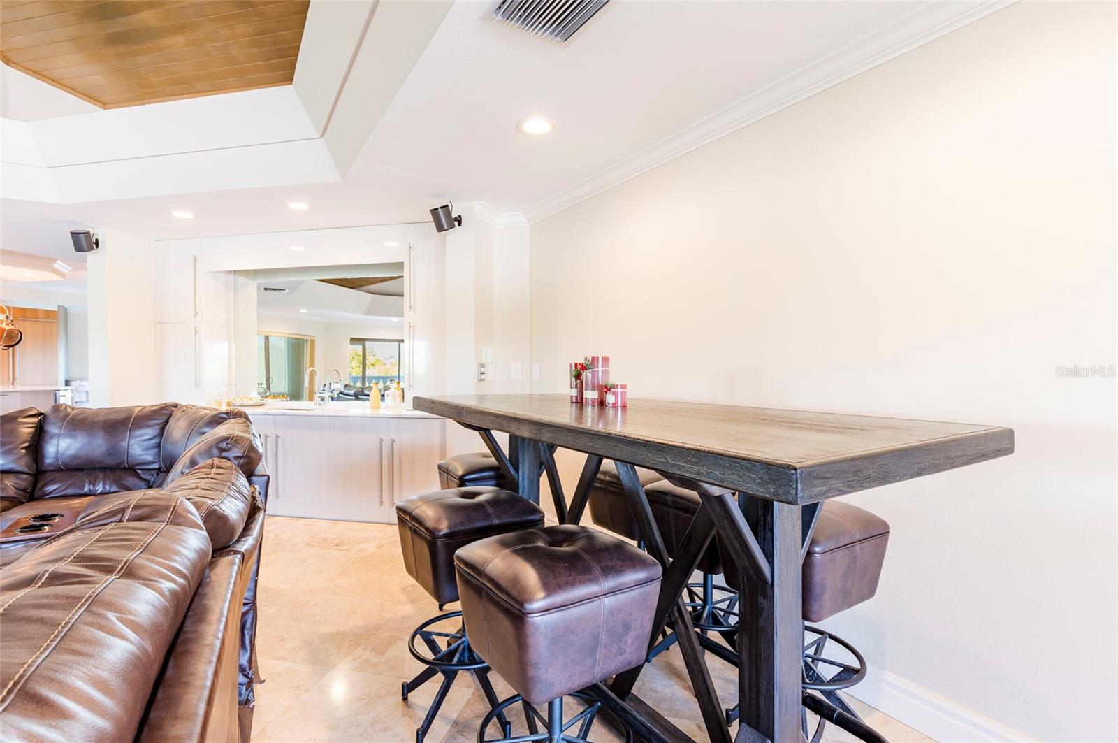 CARLTON ESTATES - Residential