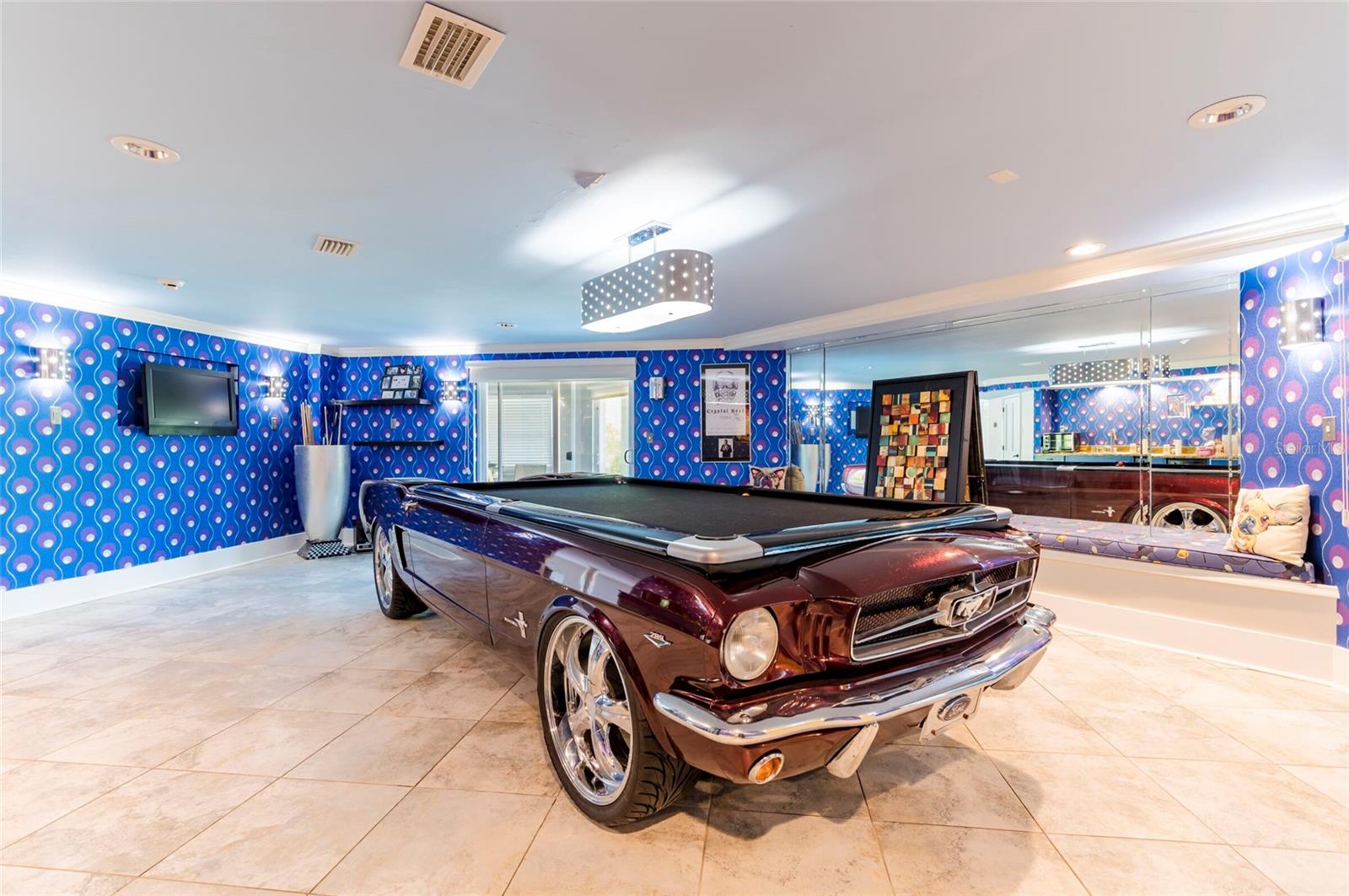 CARLTON ESTATES - Residential