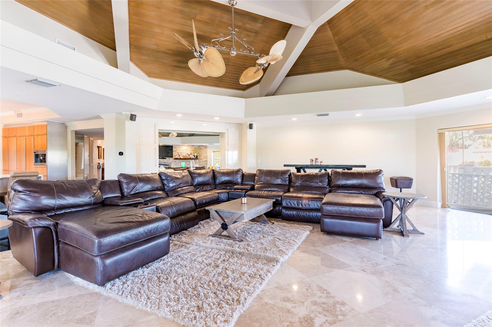 CARLTON ESTATES - Residential