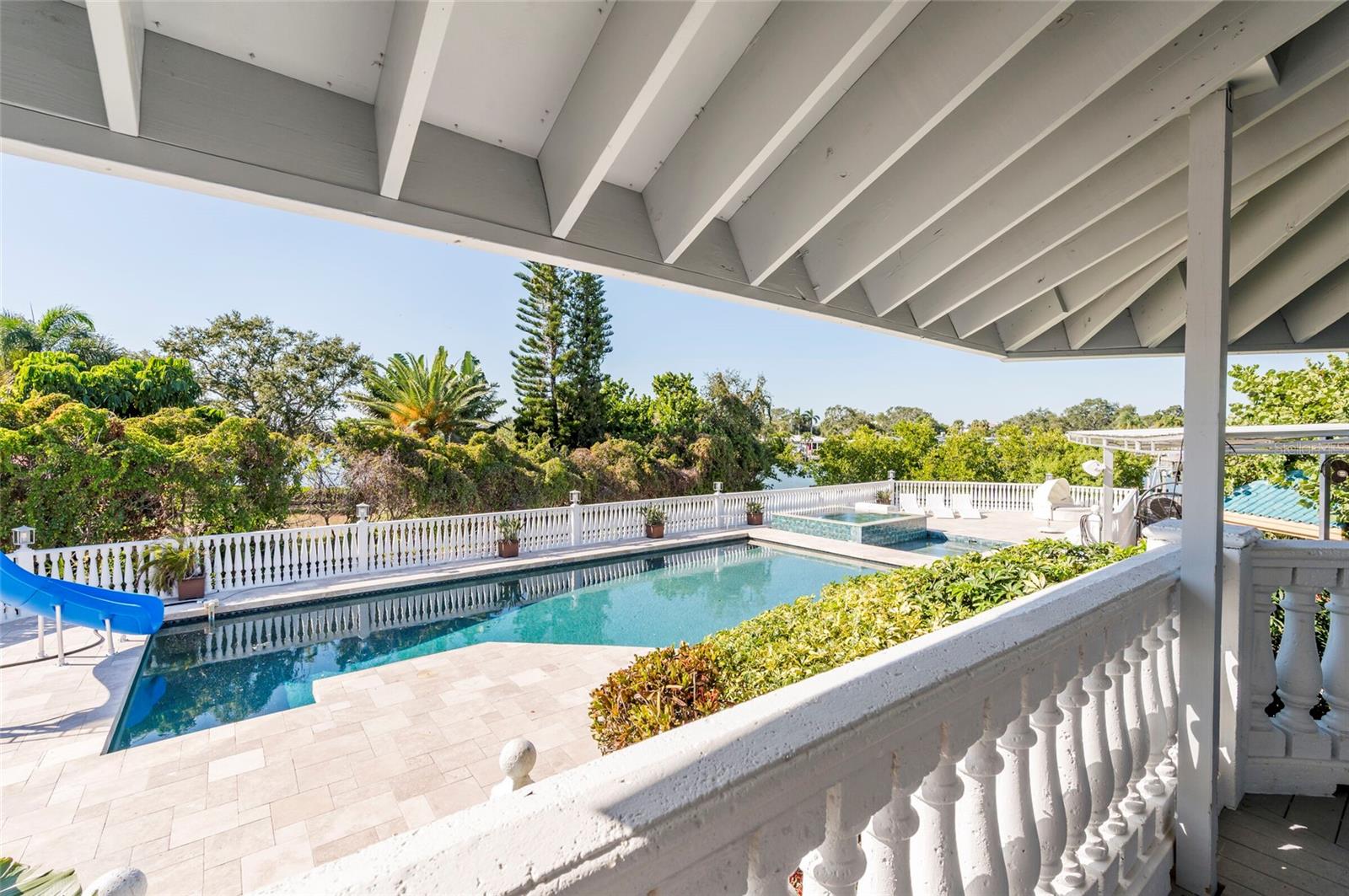 CARLTON ESTATES - Residential